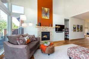 TV, fireplace, books, offices