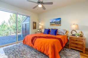 2 bedrooms, iron/ironing board, travel cot, WiFi