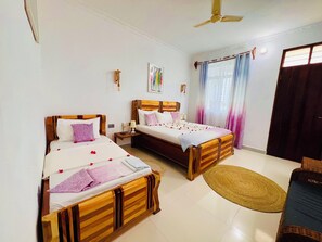 Free minibar items, in-room safe, individually decorated - Nungwi Beach Front (Nungwi)