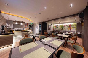 Free daily buffet breakfast