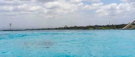 Een douche, een haardroger, handdoeken
