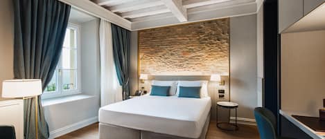 5 bedrooms, WiFi