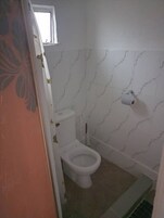 Shower, free toiletries, towels, soap
