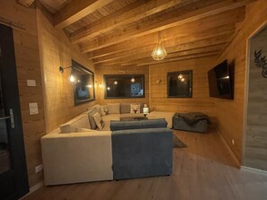 TV - COSY CHALET with SPA Jacuzzi, Hammam and Sauna! (Les Orres 1650)