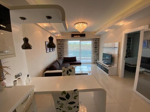 Azura Park Residence Family Style