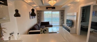 Azura Park Family Style Residence