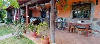 Finca La Casita: Rustic Charm Surrounded by Nature