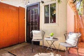 Terrace/patio - Private Phx Guesthouse w/Patio & Full Kitchen (Phoenix)