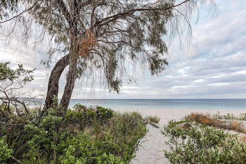 DREAMY BEACHSIDE ESCAPE OFFERING SPARKLING OCEAN VIEWS