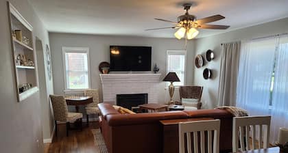 Gorgeous mountain views in Page Valley. Perfect for hikers bikers and kayakers.