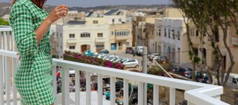 100 บูติก ลิฟวิ่ง