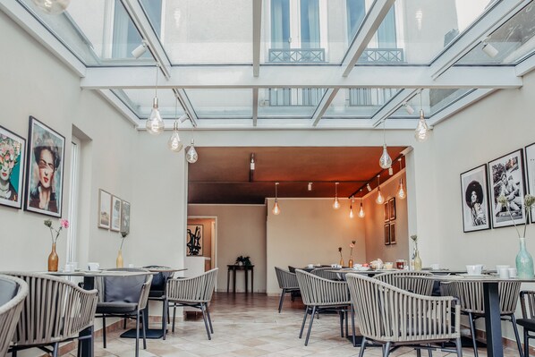 Petit déjeuner buffet compris tous les jours