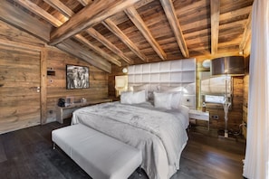 5 bedrooms, free WiFi, bed sheets
