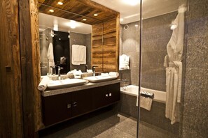Bathroom - Remarkable 5-bed House in Zell am See (Zell am See)
