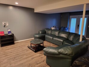 Living area - Private Pool Getaway  (Owings Mills)