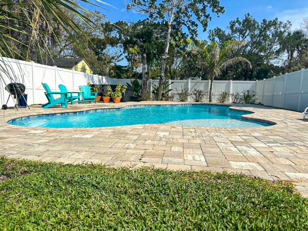 Photo 23 of Pool & Hot Tub Home