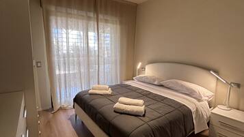 2 chambres, fer et planche Ă repasser, Wi-Fi, draps fournis