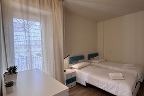 2 soverom, strykejern/-brett, reiseseng for barn og wi-fi