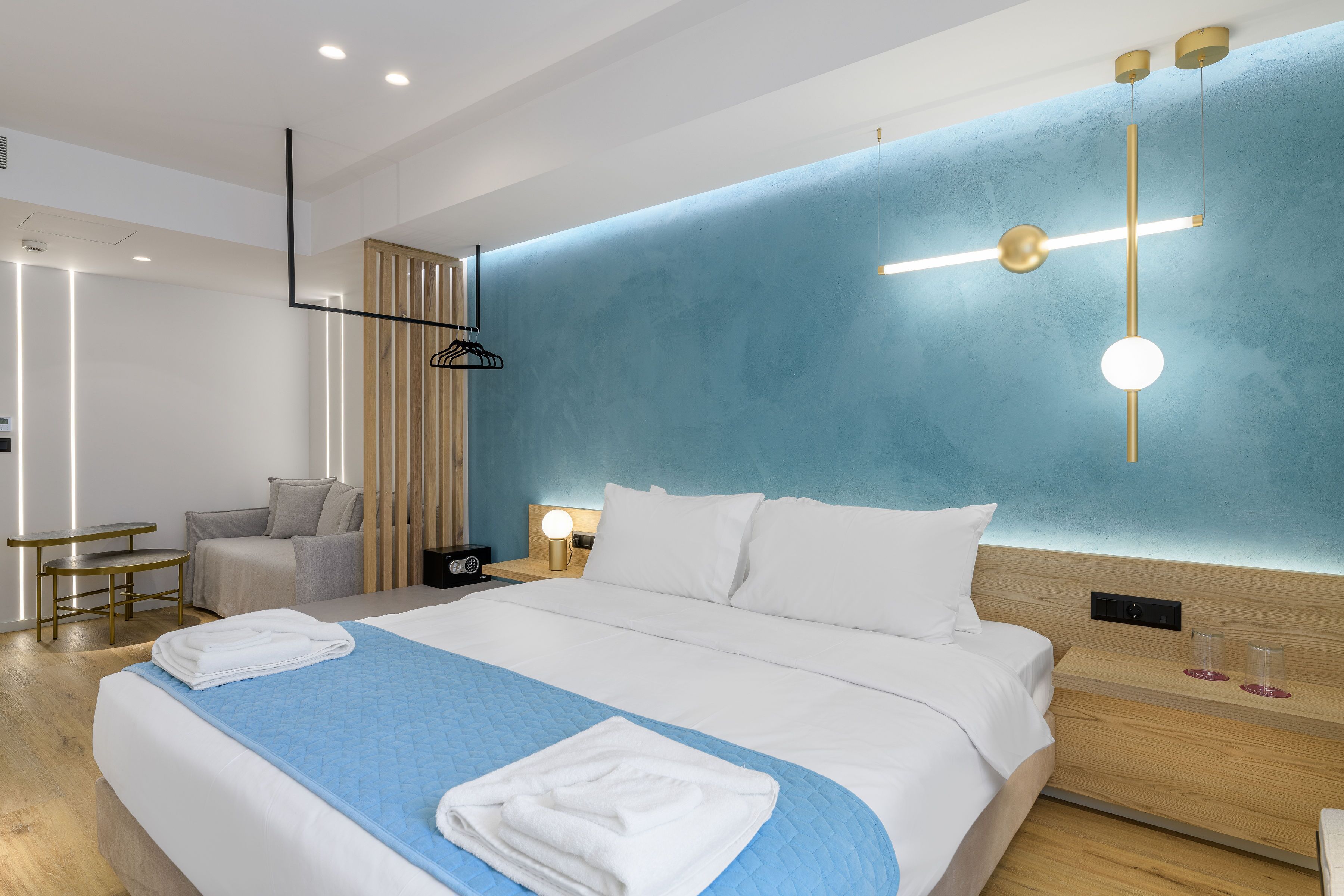 Superior Suite | In-room safe, blackout drapes, soundproofing, free WiFi