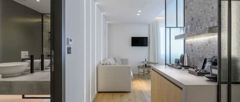 Athena Suite | Cucina privata | Mini-frigorifero, macchina per caffè espresso, macchina per tè/caffè