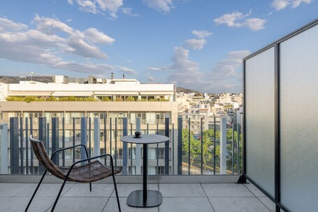 Acropolis Magenta - Image 3
