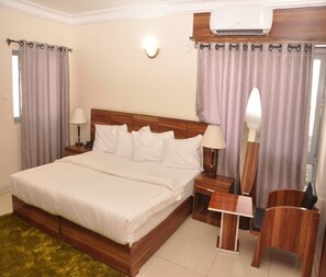 1 bedroom, premium bedding, individually decorated