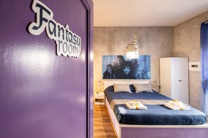 6 bedrooms, WiFi, bed sheets