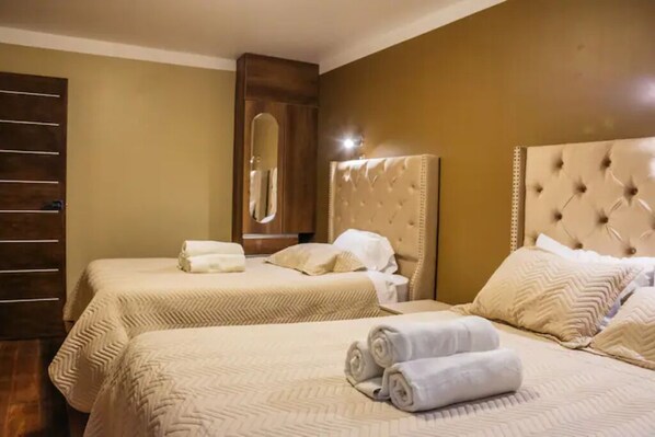 3 bedrooms, iron/ironing board, free WiFi, bed sheets