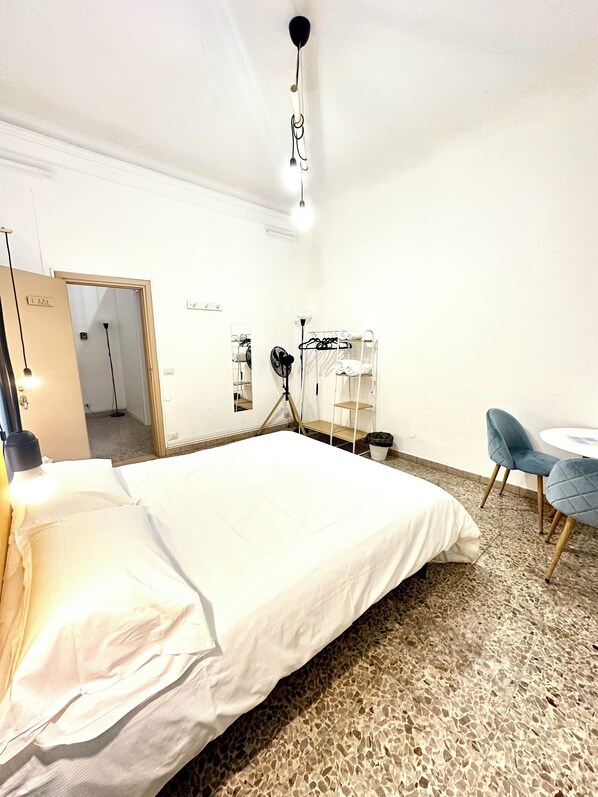 4 Schlafzimmer, Bügeleisen/Bügelbrett, kostenloses WLAN