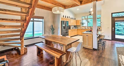 Mountain-Modern Unit: Golf, Hike, Ski & More!