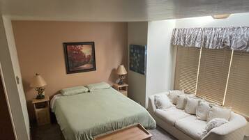 2 chambres, bureau, accès au Wi-Fi (inclus), literie fournie