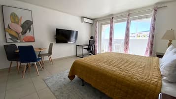 1 chambre, coffres-forts dans les chambres, bureau