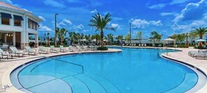 Piscina a l'aire lliure 
