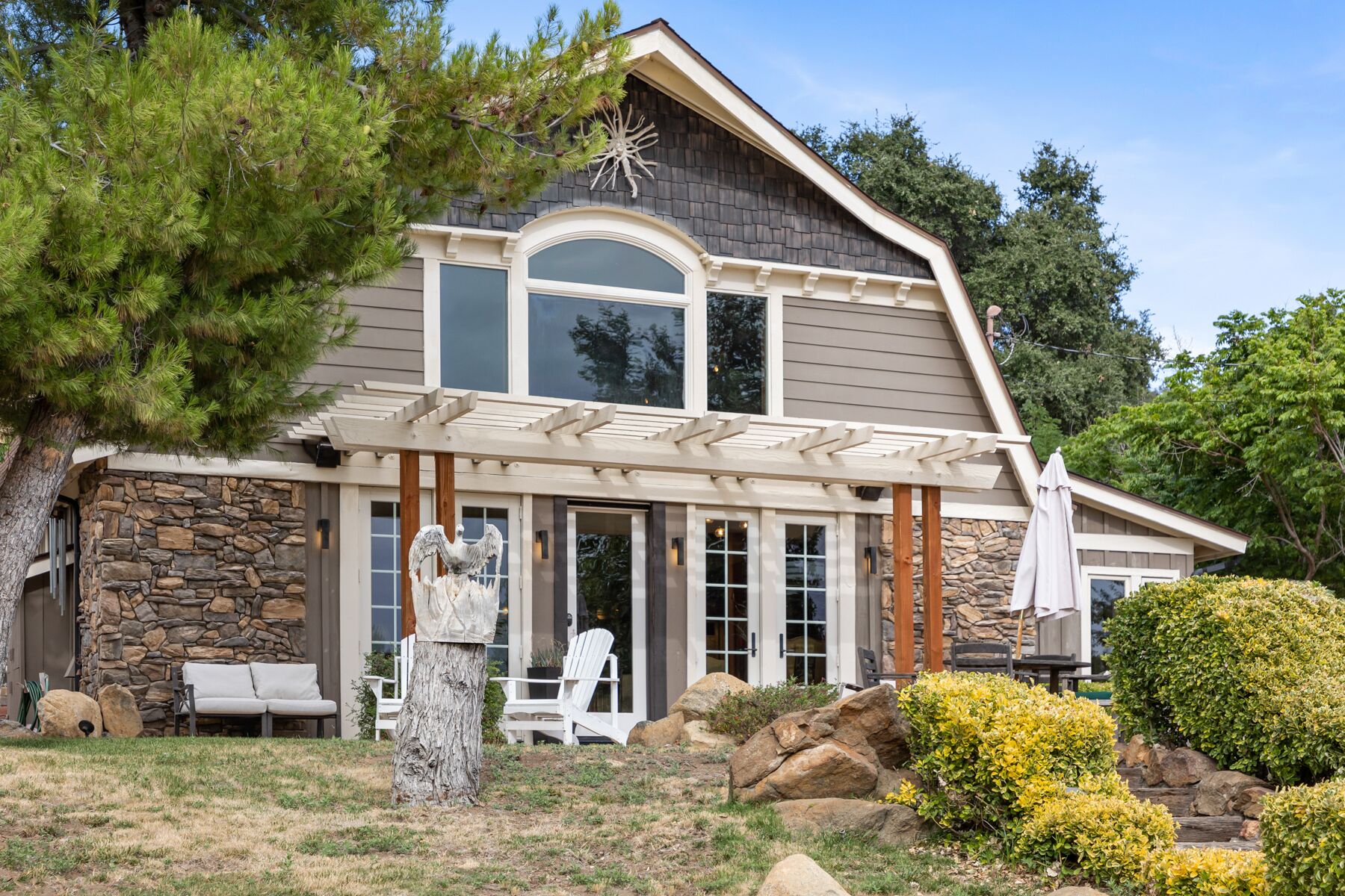14-acre Rustic Luxury in Historic Julian