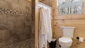 Combined shower/bathtub, hair dryer, towels, soap