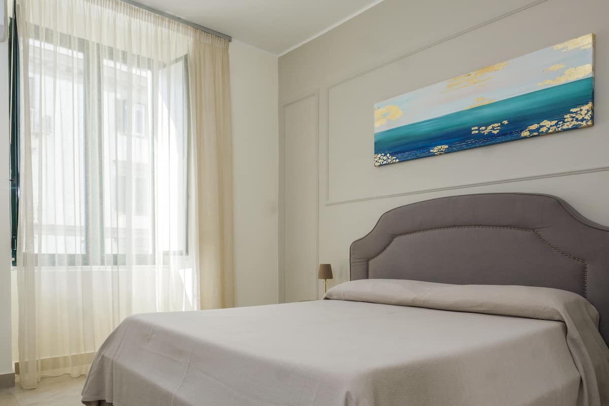 1 bedroom, minibar, in-room safe, desk