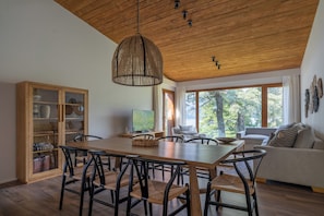 Apartment, 3 Schlafzimmer (Lenga 2B) | Esszimmer