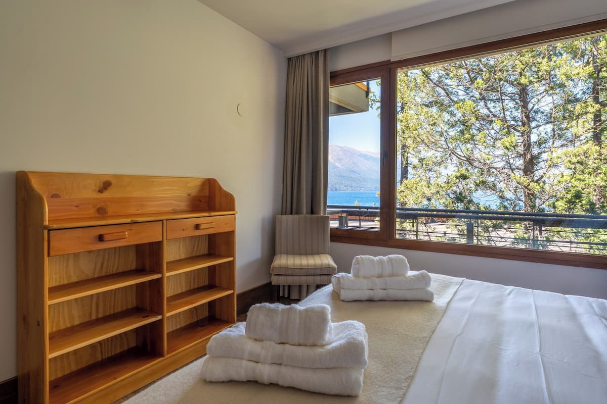 LENGA 1C | Couette en duvet d'oie, coffres-forts dans les chambres