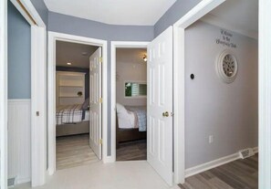 3 chambres, fer et planche à repasser, Wi-Fi gratuit, draps fournis