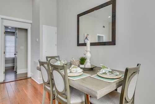 Stovall #4 Stylish 1 bedroom with private free parking