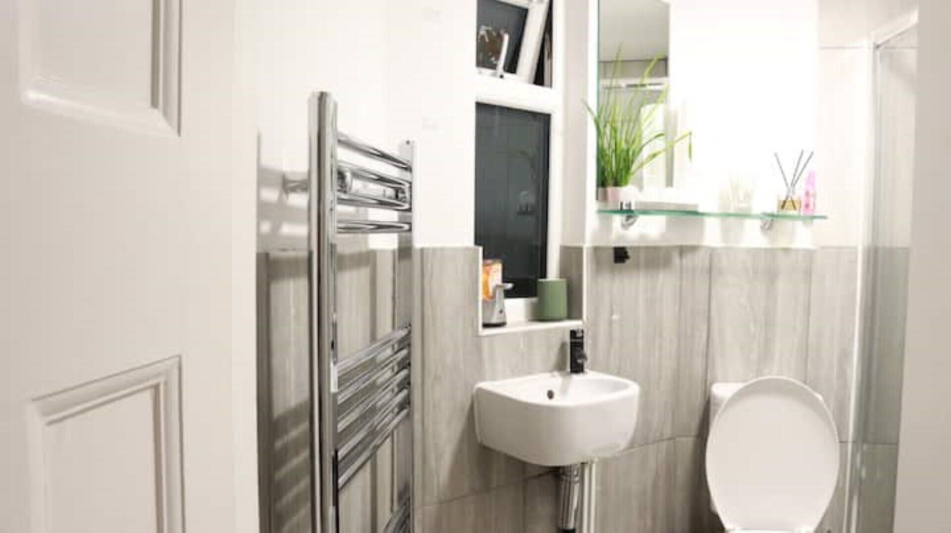 Shower, towels, soap, shampoo