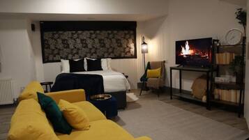 1 bedroom, iron/ironing board, free WiFi, bed sheets