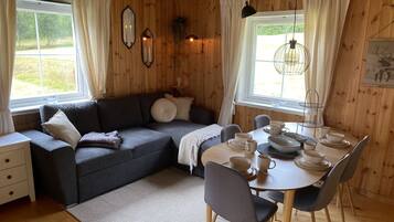 Een smart-tv en een open haard