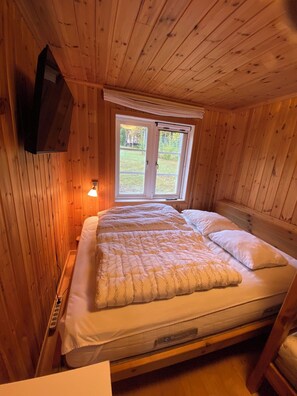 1 bedroom, travel cot, free WiFi - Northern Lights Guest House (Västerbottens län)