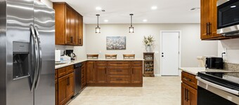 Remodeled Home in 55+ Active Adult Community, Perfect winter getaway, 