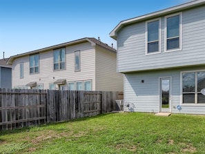 Exterior - Meticulously-maintained 3-BR Townhouse w/ Backyard ~ Double-Story! (Richmond)