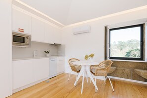 Studio | Individuell inredning, unika möbler, ljudisolering och gratis wi-fi