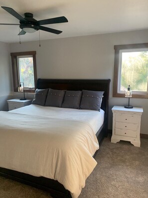 3 bedrooms, iron/ironing board, free WiFi, bed sheets