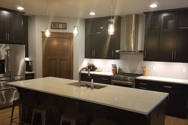 Refrigerador, microondas, horno, placa de cocina