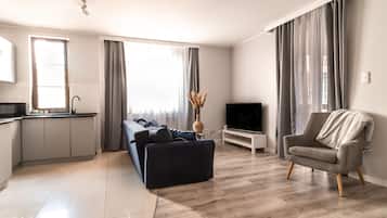 Deluxe appartement, 2 slaapkamers, uitzicht op zee | Lakens van Egyptisch katoen, luxe beddengoed